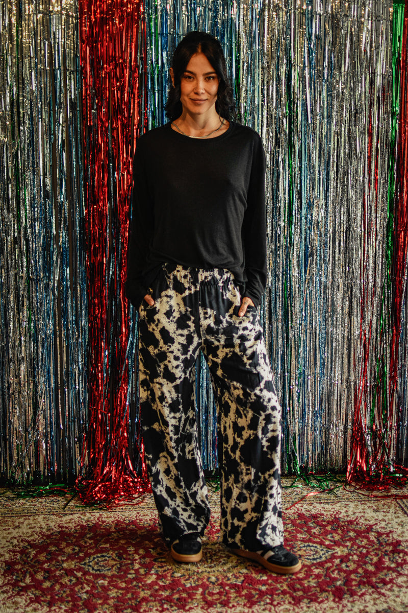 ikironka-buzo-negro-basico-mujer-look.jpg
